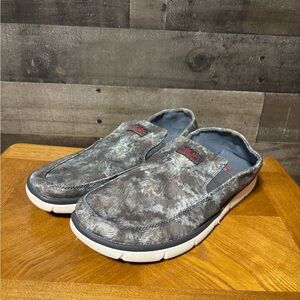 Huk Men's Gray Marbled Slip-On Loafers